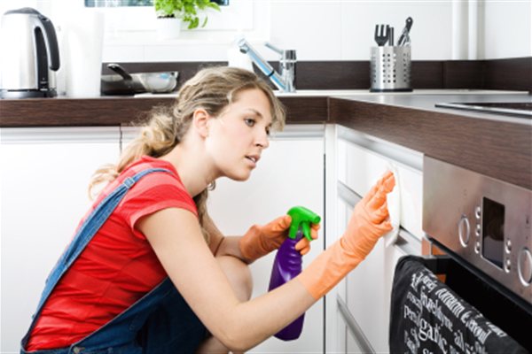 Kitchen-cleaning- professionals
